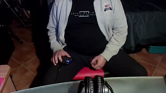 MultiOrgasmicLover online show from 12-01-25, 11:43