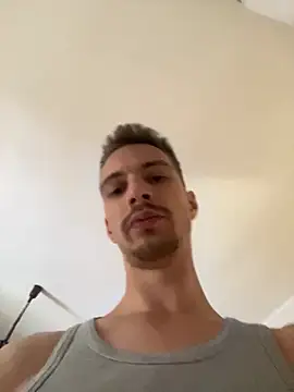 Snapshot of elatus0206 chatting on 10-29-25, 06:59 elatus0206 online show from 10-29-25, 06:59