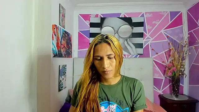 Brisahott online show from 12-03-24, 01:54