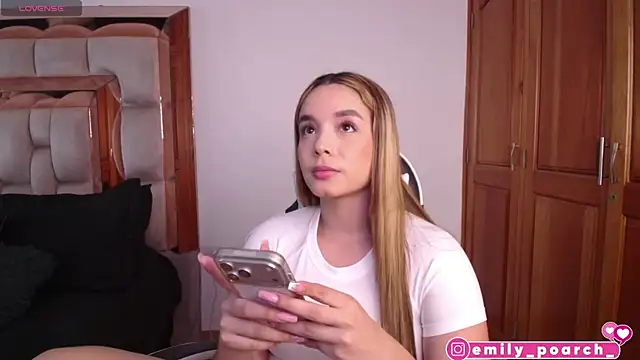 emilyaboott online show from 07-16-26, 08:59