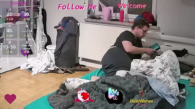 larsgessner30 online show from 10-21-25, 08:31