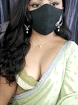 Snapshot of Tanvi-patil chatting on 06-07-26, 06:50 Tanvi-patil online show from 06-07-26, 06:50