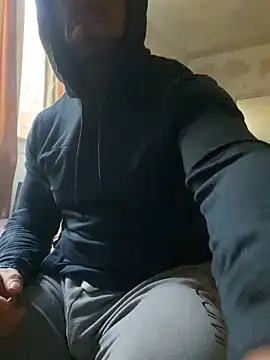 Snapshot of FumesClouds chatting on 01-17-25, 03:43 FumesClouds online show from 01-17-25, 03:43