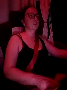 Snapshot of cuplubijoanna chatting on 02-13-25, 02:23 cuplubijoanna online show from 02-13-25, 02:23
