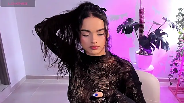 rossth1 online show from 04-16-26, 07:58