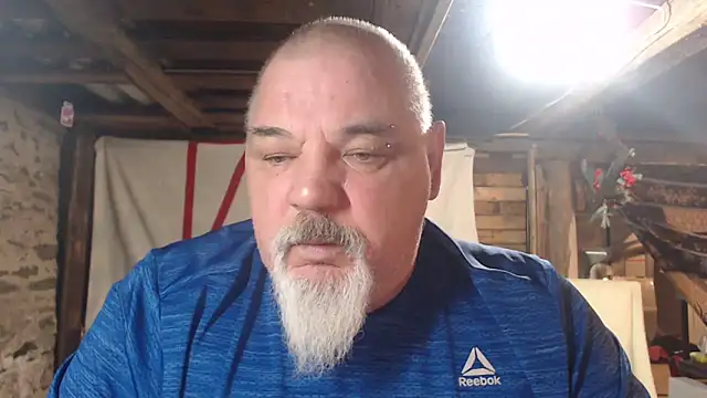 Newfiesausage1972 online show from 02-07-26, 10:19