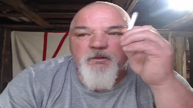 Newfiesausage1972 online show from 05-14-26, 12:45