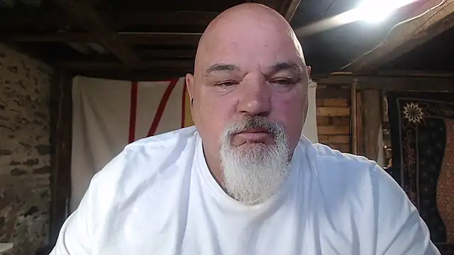 Newfiesausage1972 online show from 07-23-26, 11:41