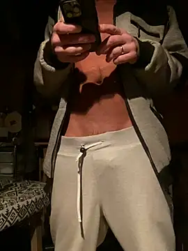 Snapshot of Rob69dick chatting on 01-09-25, 02:11 Rob69dick online show from 01-09-25, 02:11