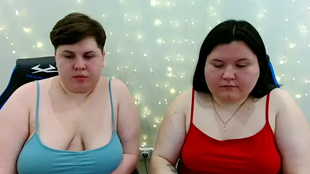 BeckyAndHellen online show from 04-12-26, 11:15