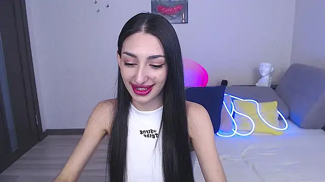 Lina Robbins online show from 02-28-25, 05:15