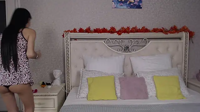 Lina Robbins online show from 11-07-25, 09:37