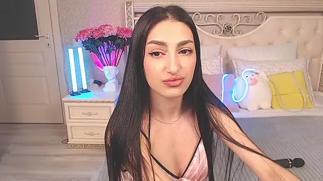 Lina Robbins online show from 02-16-26, 02:40