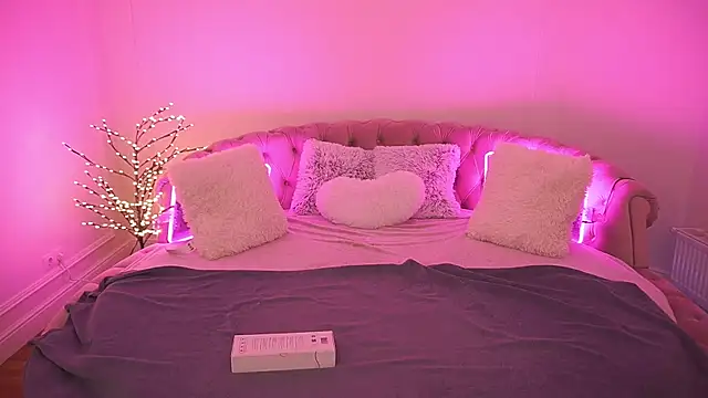 CarolinaDia online show from 03-09-26, 09:30