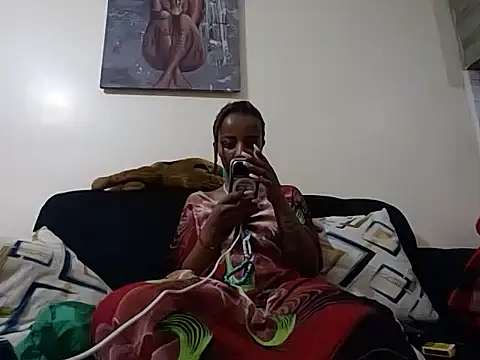 hoely grail01 online show from 11-28-25, 11:07