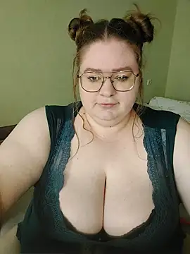 Snapshot of Chloe_WS chatting on 09-19-25, 04:58 Chloe WS online show from 09-19-25, 04:58