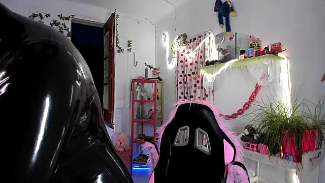 lady sontse  online show from 04-05-26, 06:49