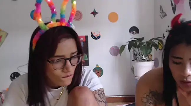 Snapshot of Yaumiko chatting on 01-08-25, 04:54 Yaumiko online show from 01-08-25, 04:54