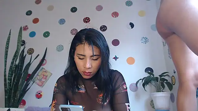 Snapshot of Yaumiko chatting on 01-19-25, 09:45 Yaumiko online show from 01-19-25, 09:45