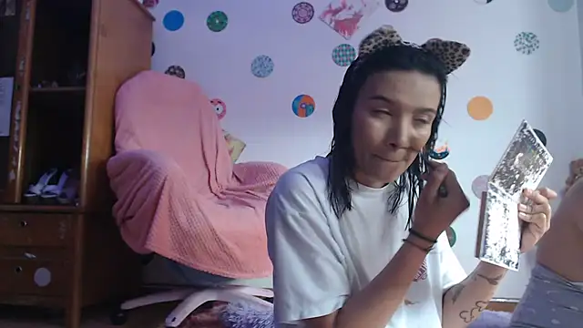 Snapshot of Yaumiko chatting on 03-06-25, 12:41 Yaumiko online show from 03-06-25, 12:41