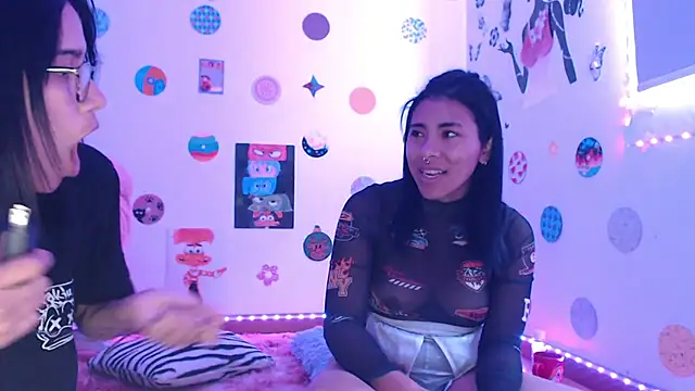 Snapshot of Yaumiko chatting on 03-10-25, 12:26 Yaumiko online show from 03-10-25, 12:26