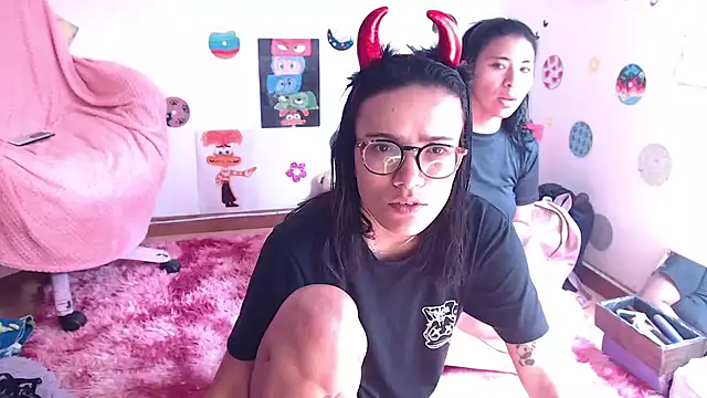 Snapshot of Yaumiko chatting on 03-11-25, 02:51 Yaumiko online show from 03-11-25, 02:51