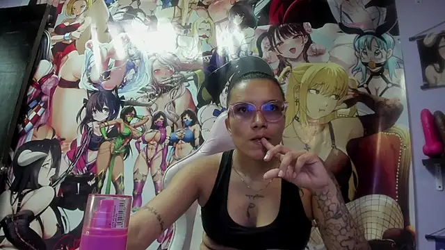 Snapshot of Yaumiko chatting on 09-13-25, 03:34 Yaumiko online show from 09-13-25, 03:34