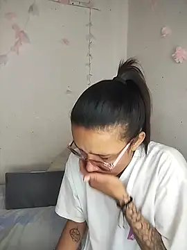 Yaumiko online show from 02-17-26, 01:29