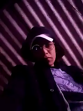 Leonardo-ag online show from 10-07-25, 01:25