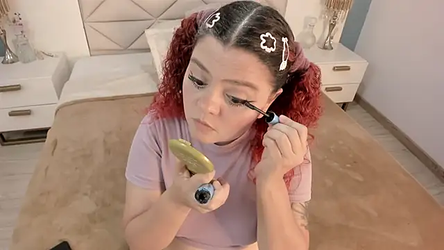 Twwiiggy online show from 02-22-26, 08:07