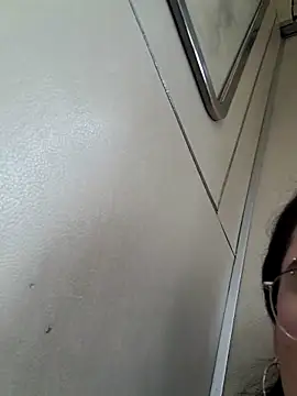 atenealovve 77 online show from 02-04-26, 07:53