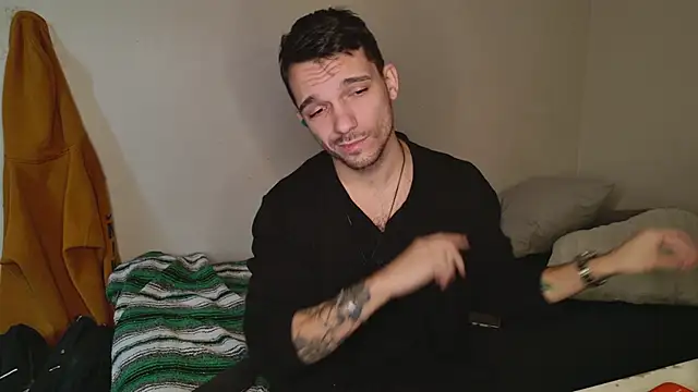 Snapshot of JackDesFeux chatting on 01-26-25, 03:25 JackDesFeux online show from 01-26-25, 03:25