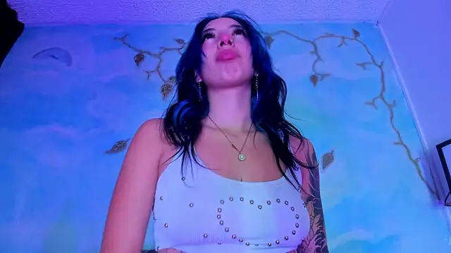 SaturnooStonee online show from 04-01-26, 01:39