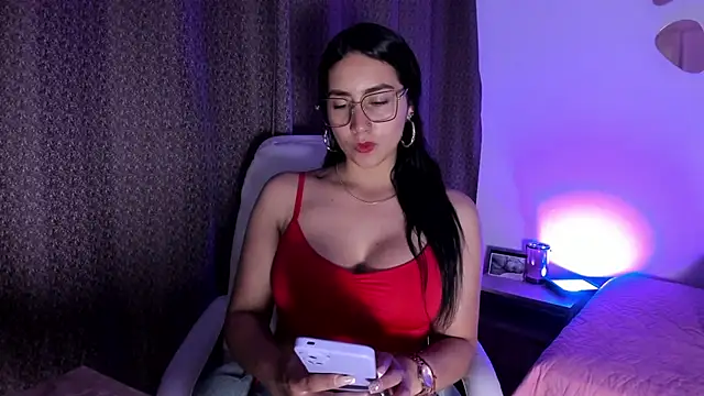 ValentinaaF online show from 09-09-25, 12:05