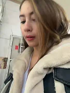 ValentinaaF online show from 03-31-26, 12:05