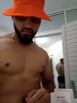 Snapshot of luismanuel_1998 chatting on 11-09-25, 04:16 luismanuel 1998 online show from 11-09-25, 04:16