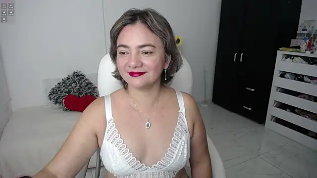 ana milf online show from 03-05-25, 10:44