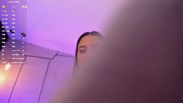 danii hill  online show from 02-14-25, 05:30