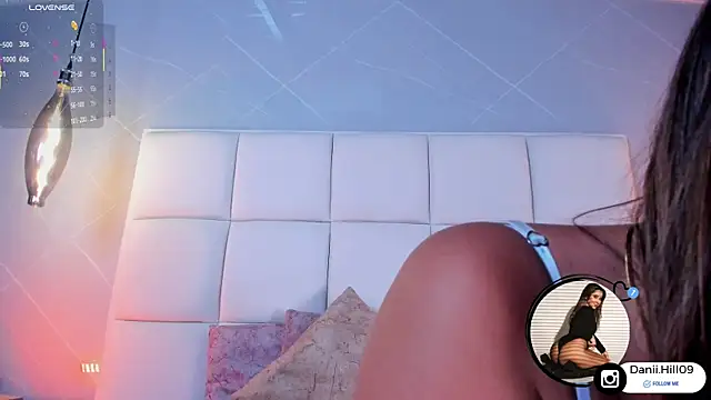 danii hill  online show from 11-05-25, 05:07