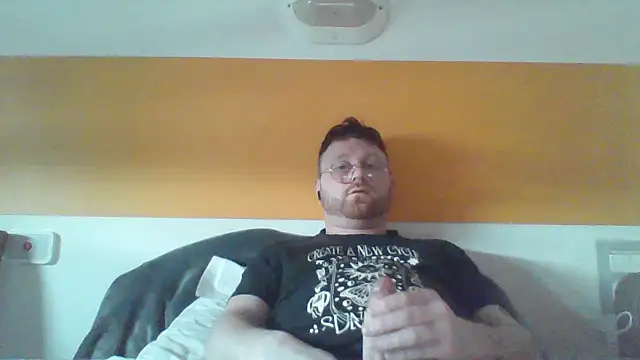 Snapshot of HotGinger9393 chatting on 03-12-26, 12:11 HotGinger9393 online show from 03-12-26, 12:11