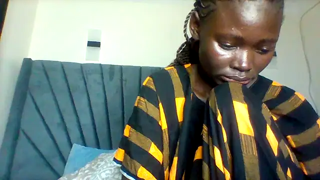 Snapshot of Hope_beib chatting on 05-06-26, 06:35 Hope beib online show from 05-06-26, 06:35