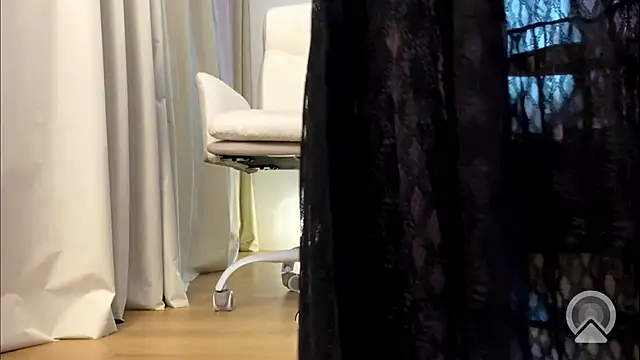 misskaassandraa online show from 06-06-26, 11:15