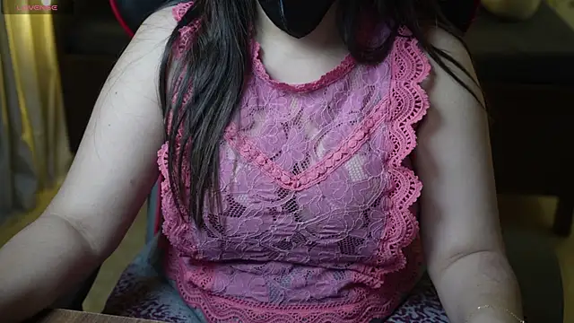 Snapshot of only_aleesha chatting on 03-21-25, 04:29 only aleesha online show from 03-21-25, 04:29