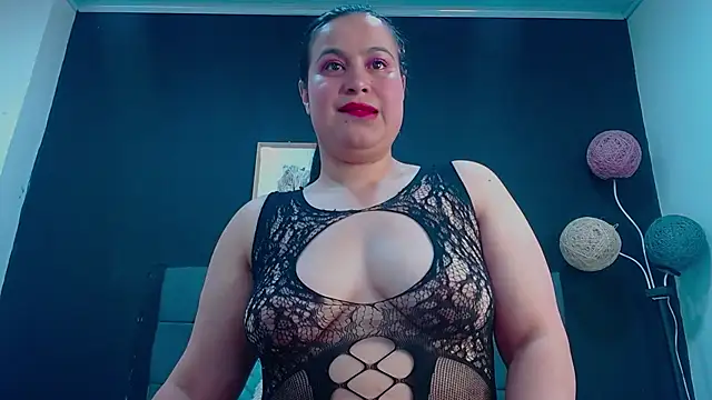 mia xx1 online show from 10-30-25, 04:14