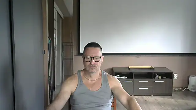 Snapshot of HarrySnake chatting on 09-12-25, 08:03 HarrySnake online show from 09-12-25, 08:03