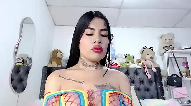 saragill323 online show from 02-04-25, 07:33