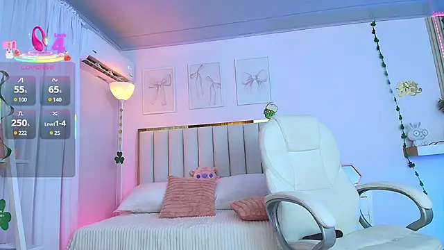 Cristall Bunny online show from 03-18-25, 03:42