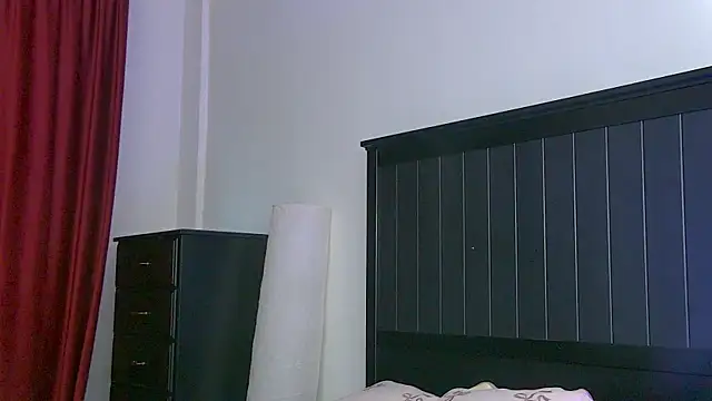 Yanira Muslim online show from 05-19-26, 04:19