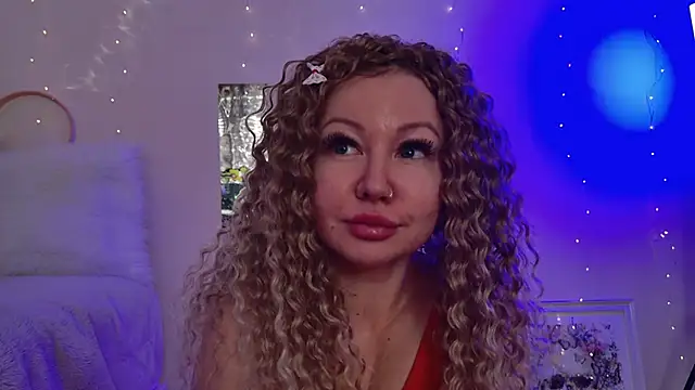 Snapshot of KatBigBum chatting on 03-15-25, 03:16 KatBigBum online show from 03-15-25, 03:16
