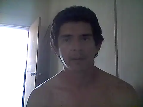 Snapshot of Marobronco chatting on 12-24-24, 02:12 Marobronco online show from 12-24-24, 02:12